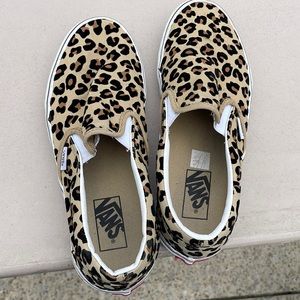 Leopard vans